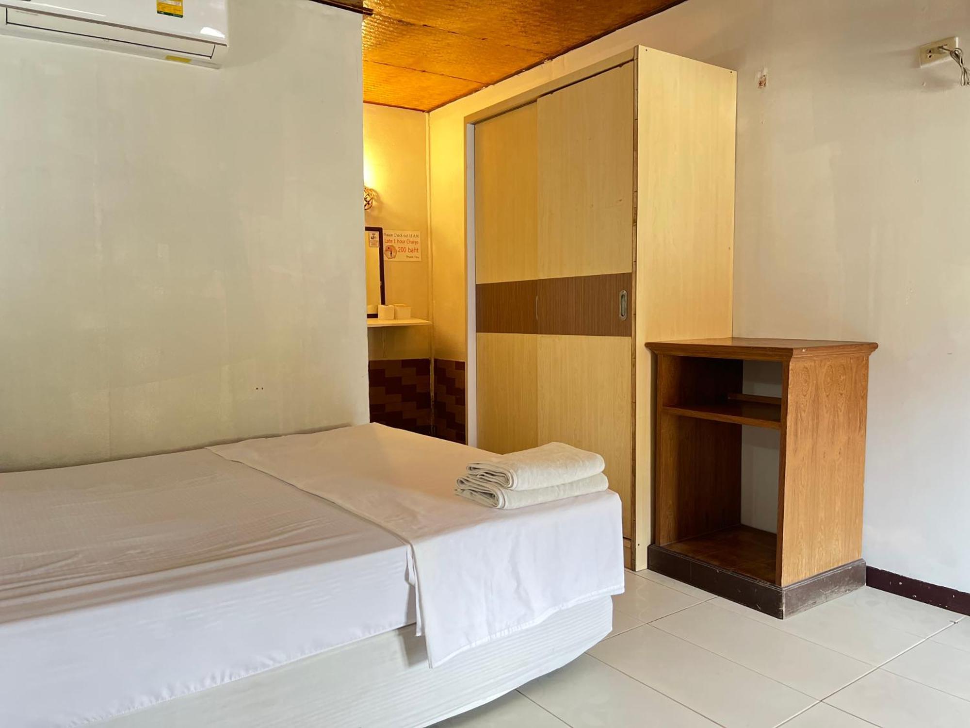 Lux Guesthouse Phi Phi Don Exterior foto
