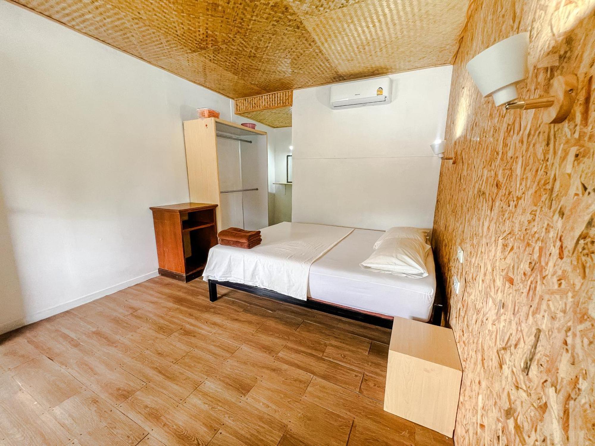 Lux Guesthouse Phi Phi Don Exterior foto