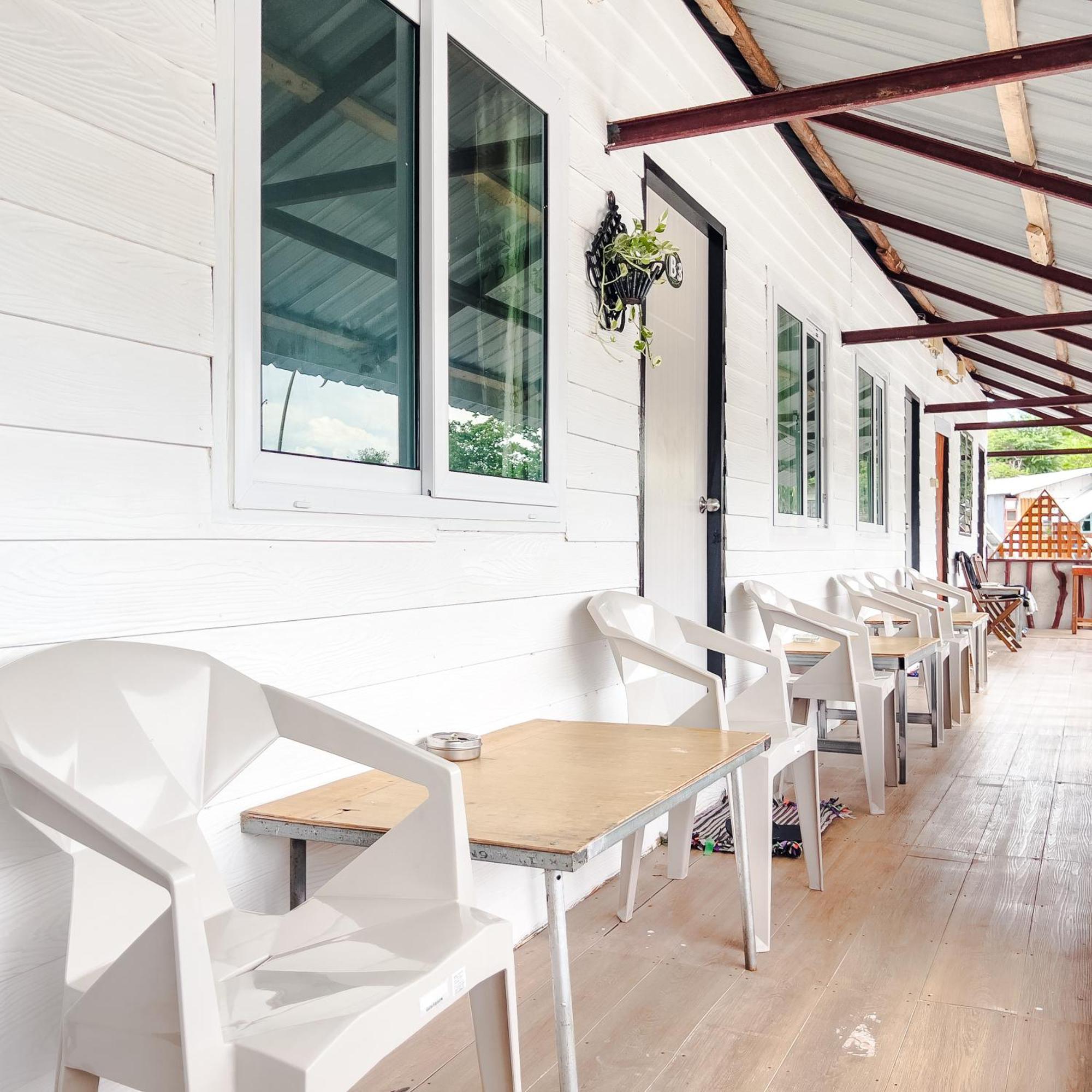 Lux Guesthouse Phi Phi Don Exterior foto